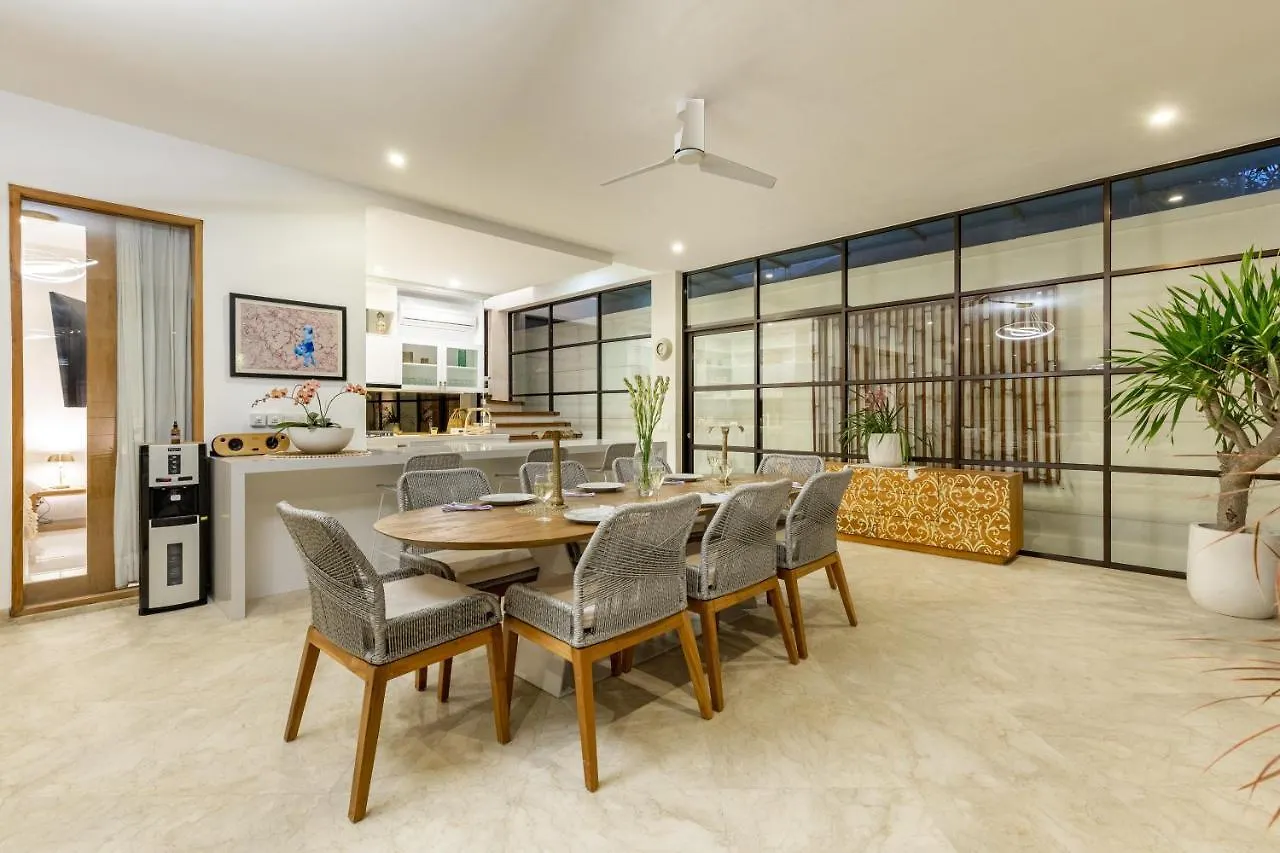 Villa Lumut 3 Bedrooms Central Seminyak 0*, סמיניאק אינדונזיה